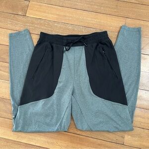 Lululemon Capacity Pant/Joggers Gray & Black